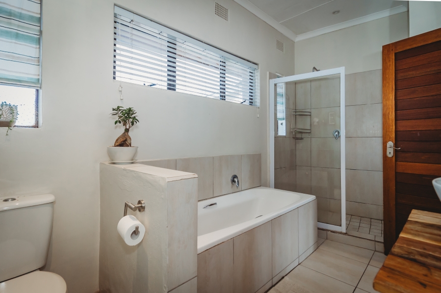 4 Bedroom Property for Sale in Heatherlands Western Cape